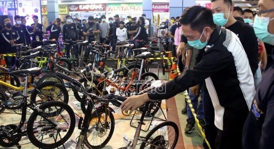 Ratu Dewa Resmikan Minion Palembang