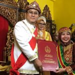 Rektor UIN Raden Fatah Raih Gelar "Putri Ayu Suryo" dari Sultan Mahmud Badaruddin IV
