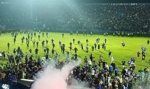 Tragedi Stadion Kanjuruhan; 130 Orang Tewas, Menpora Kecewa !