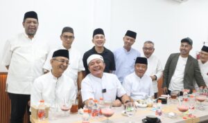 Gubernur Herman Deru dan Wagub Cik Uang Doakan Rumah Makan Seafood Demang Membawa Berkah