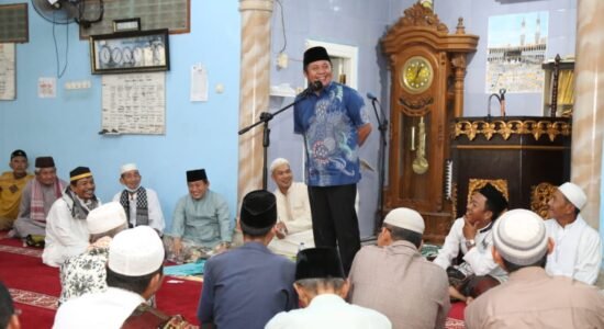 safari-jumat-gubernur-herman-deru Herman Deru: Bangun Masjid Tugas Umat dan Pemerintah