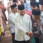 sekda-apriyadi-hadiri-isra-mikraj Sekda Apriyadi Hadiri Isra Mikraj, Warga Teluk Kijing Ucapkan Terima Kasih