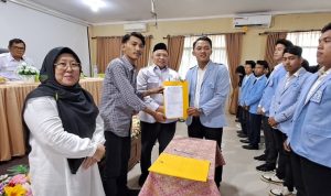 Awal Kepemimpinan Baru, Serah Terima Jabatan DEMA FDK UIN RF Berlangsung Khidmat