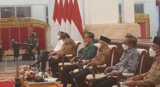 Jokowi Perintahkan Menteri Hati-hati Hitung Ketersediaan Beras