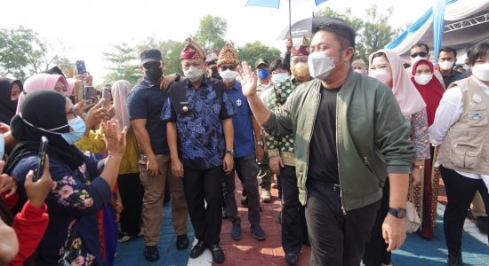 Herman Deru Terus Motivasi Pelajar SMK Kembangkan Kreatifitas dan Inovasi