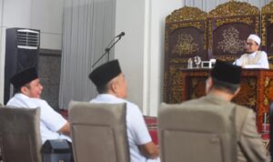 Gubernur Herman Deru dan Wagub Cik Ujang Hadiri Tabligh Akbar Satu Hari Bersama Al- Qur'an Bareng Ustadz Adi Hidayat