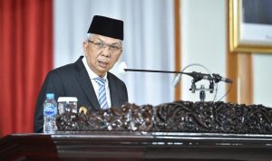 Mawardi Yahya Sampaikan Jawaban Gubernur Terhadap Pandangan 9 Fraksi