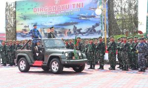 Danrem 044/Gapo Ikuti Upacara Peringatan HUT TNI Ke-77, "TNI Adalah Kita"