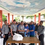 Tunaikan Hak Warga Binaan, Kalapas Banyuasin Bagikan Keperluan Mandi