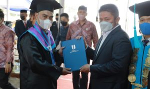 Sosok Herman Deru yang Merakyat Jadi Inspirasi Rektor USS