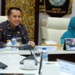 Buka Webinar Tapak Songket, Agus Fatoni Ingatkan Orang Tua Agar Mendidik Anak Secara Optimal